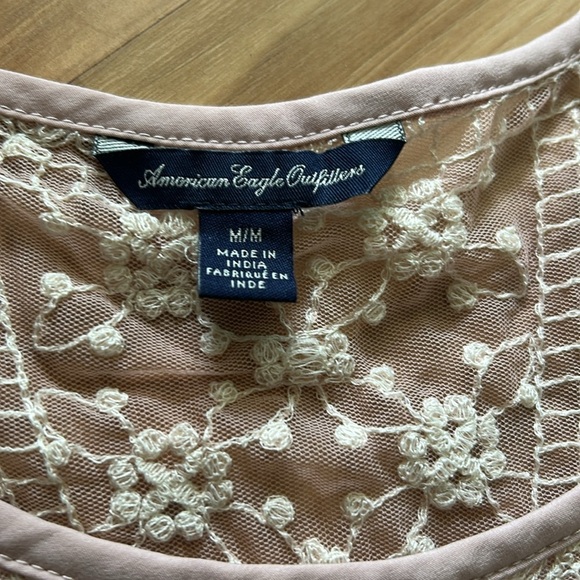 Lace Detail Pink Sleeveless Top - Picture 4 of 6